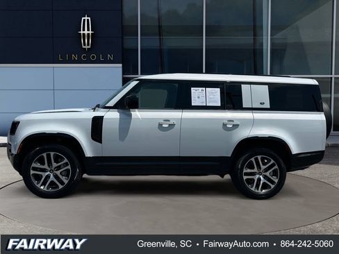Used 2023 Land Rover Defender 130 X-Dynamic SE AWD/4WD image 8