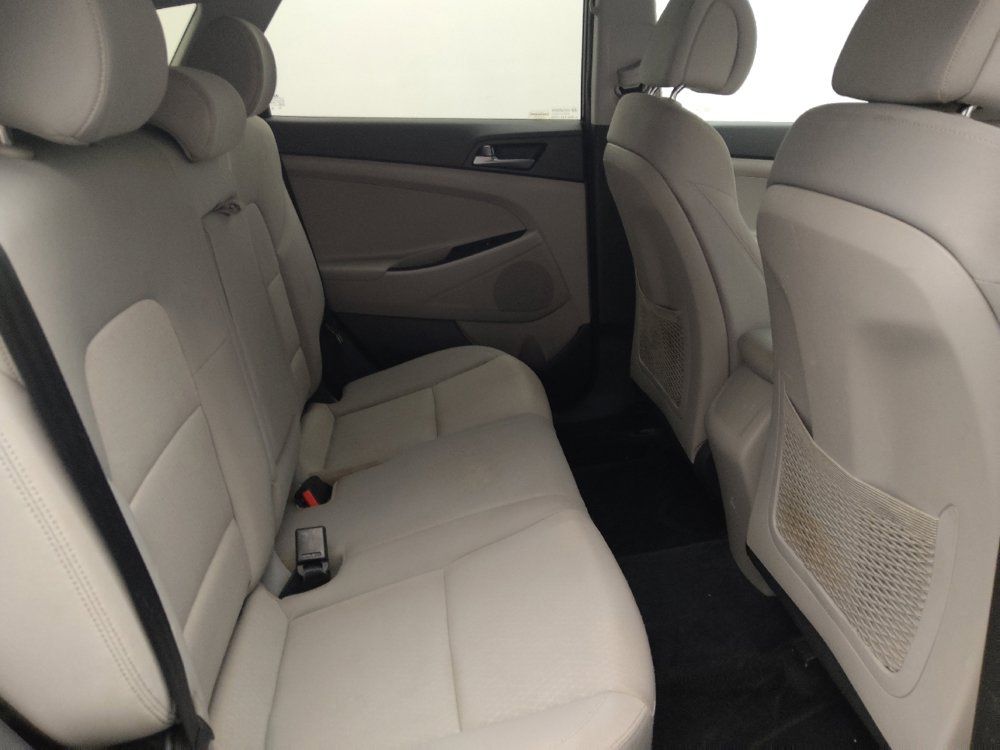 Used 2017 Hyundai Tucson SE FWD image 19