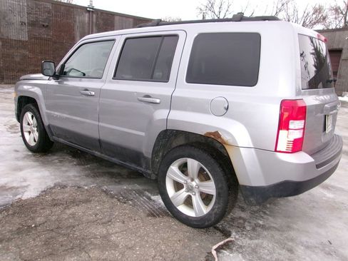 Used 2014 Jeep Patriot Latitude image 1
