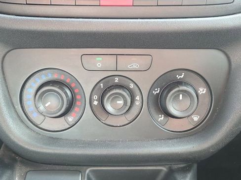 Used 2022 RAM ProMaster City Wagon image 25