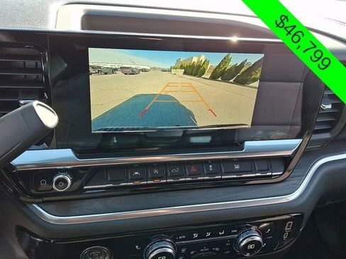 Used 2024 GMC Sierra 1500 SLT image 8