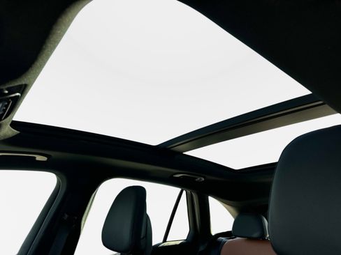 New 2026 Mercedes-Benz GLC 43 AMG AMG 43 4MATIC SUV image 23