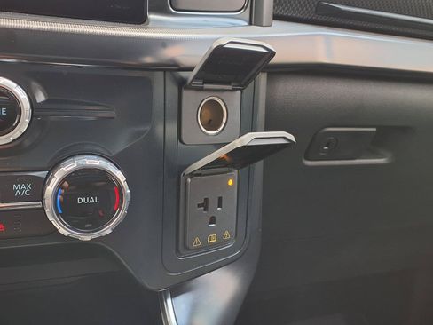 Used 2025 Ford F150 Raptor AWD/4WD image 35