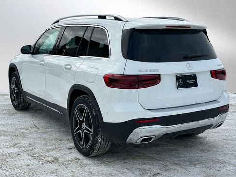 New 2026 Mercedes-Benz GLB 250 4MATIC image 5