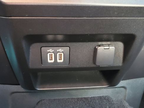 Used 2019 Ford F150 XLT AWD/4WD image 23
