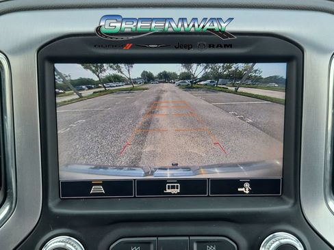 Used 2021 GMC Sierra 1500 SLT AWD/4WD image 17
