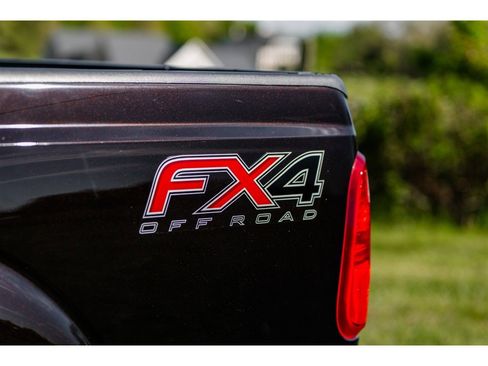 Used 2014 Ford F250 Lariat w/ Lariat Ultimate Package image 9