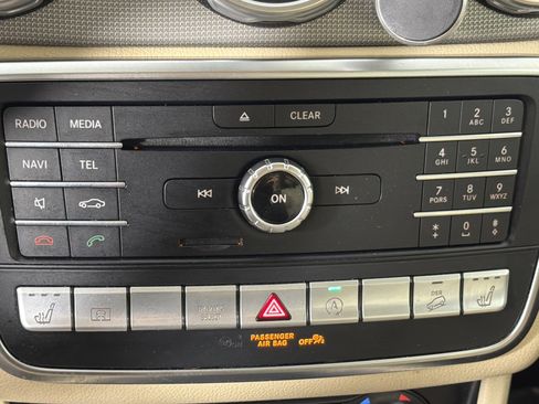 Used 2019 Mercedes-Benz GLA 250 4MATIC image 13