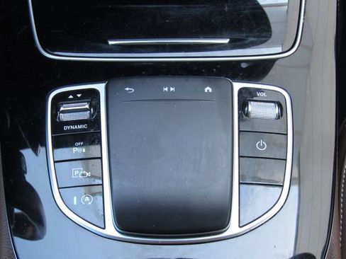 Used 2021 Mercedes-Benz E 350 4MATIC Sedan image 32