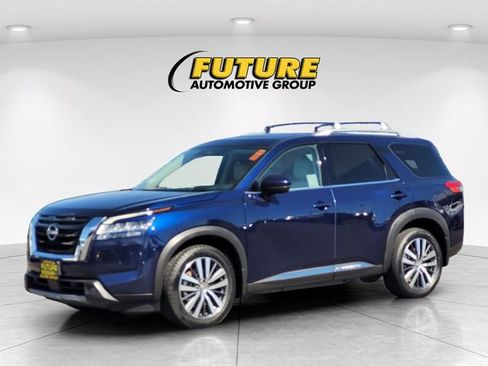 Certified 2022 Nissan Pathfinder Platinum w/ Cargo Package image 5