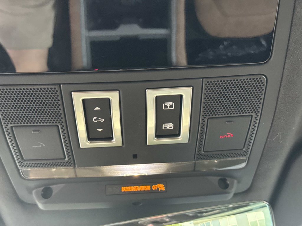 New 2026 Land Rover Defender 130 V8 AWD/4WD image 24