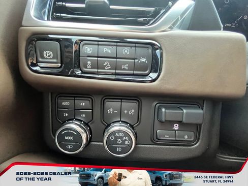 Used 2025 GMC Yukon Denali Ultimate image 29