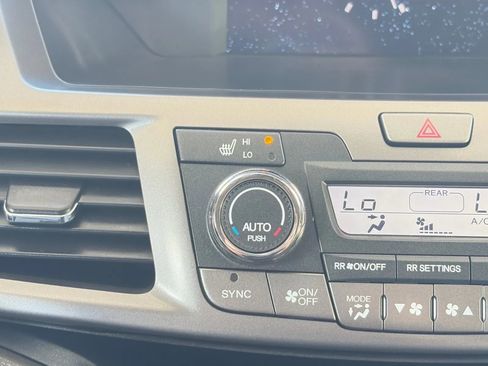 Used 2014 Honda Odyssey EX-L image 26