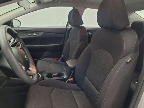 Used 2020 Kia Forte LXS image 17