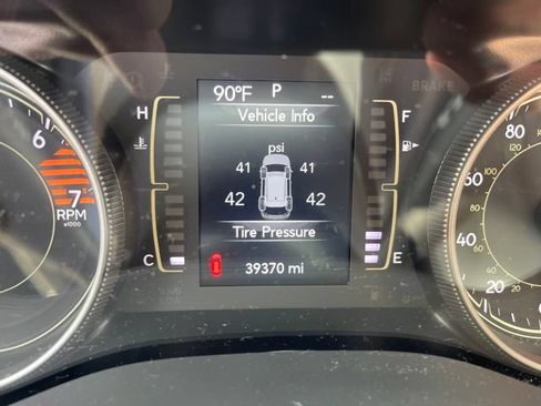 Used 2020 Jeep Cherokee Latitude AWD/4WD image 9