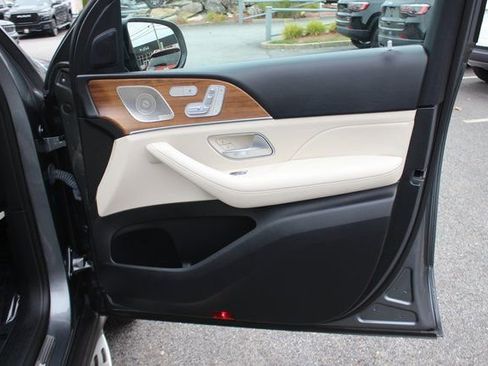 Used 2022 Mercedes-Benz GLE 350 4MATIC image 32