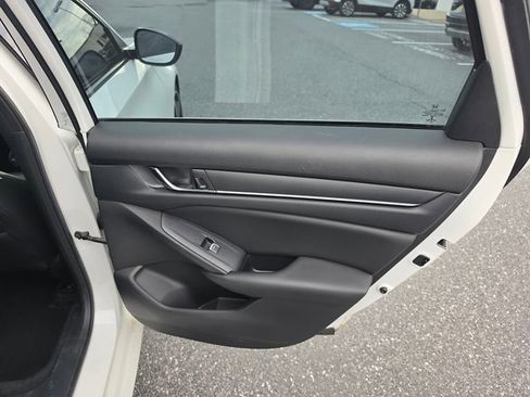 Used 2021 Honda Accord Sport image 14