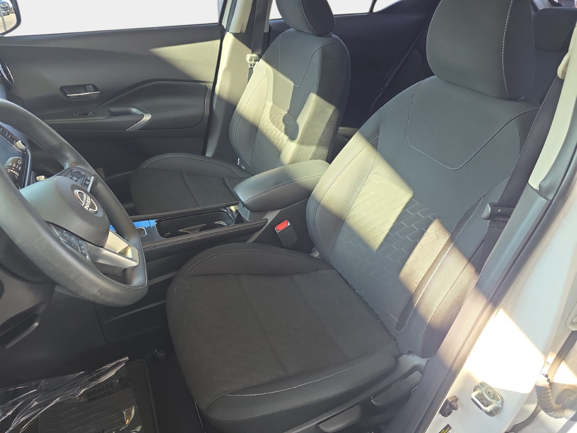 Used 2023 Nissan Kicks SV FWD image 14