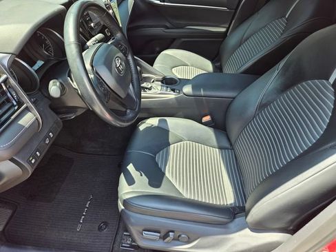 Used 2023 Toyota Camry SE FWD image 12