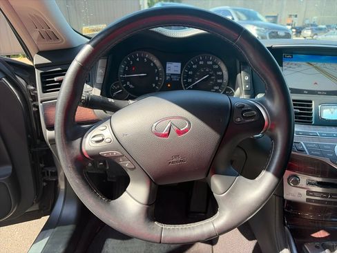 Used 2019 INFINITI Q70 L 3.7 w/ Sensory Package AWD/4WD image 11