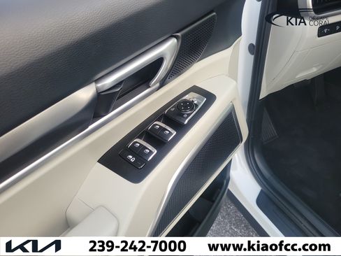 Certified 2025 Kia Telluride S FWD image 27