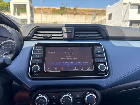 Used 2025 Nissan Versa SV FWD image 20