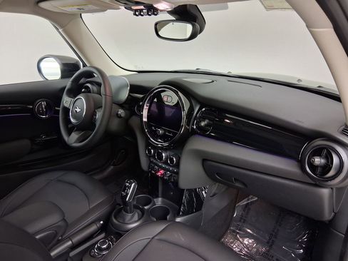 Certified 2023 MINI Cooper 2-Door Hardtop image 30