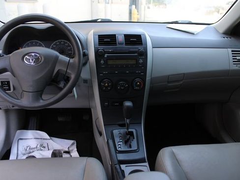 Used 2009 Toyota Corolla LE FWD image 20