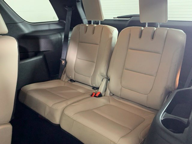 Used 2019 Ford Explorer XLT w/ Equipment Group 202A AWD/4WD image 11