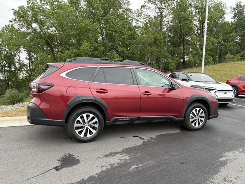 Certified 2024 Subaru Outback Premium AWD/4WD image 10
