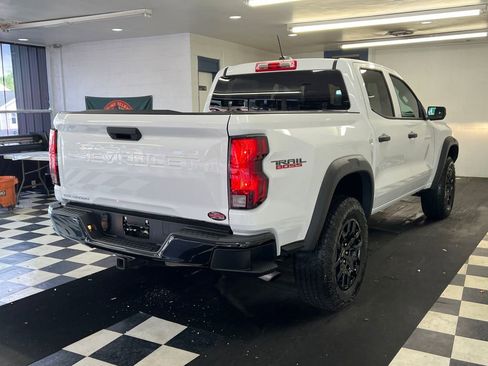 Used 2024 Chevrolet Colorado Trail Boss w/ Advanced Trailering Package AWD/4WD image 12