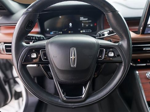 Used 2022 Lincoln Aviator Reserve w/ Equipment Group 201A image 11