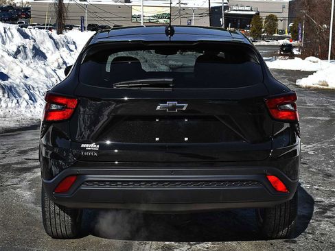 New 2026 Chevrolet Trax LS w/ LS Convenience Package image 7