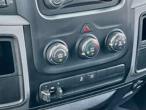 Used 2014 RAM 1500 Express RWD image 14