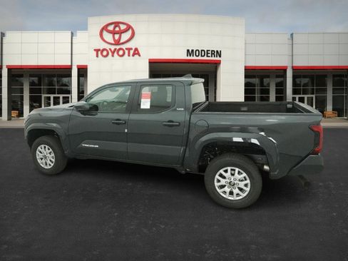 New 2026 Toyota Tacoma SR5 image 15