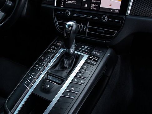 Used 2020 Porsche Macan S image 28