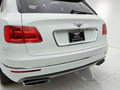 Certified 2017 Bentley Bentayga AWD/4WD image 14