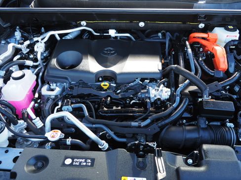 Used 2025 Toyota RAV4 XSE image 9