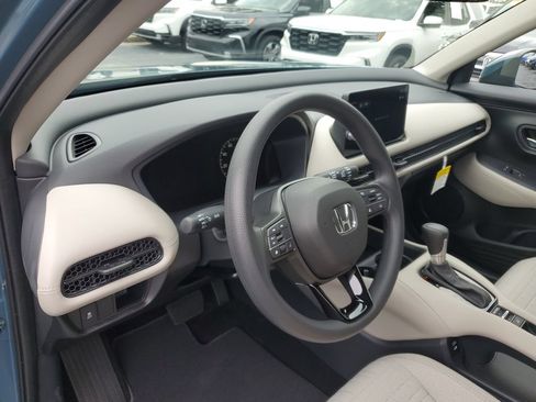 New 2027 Honda HR-V LX image 18