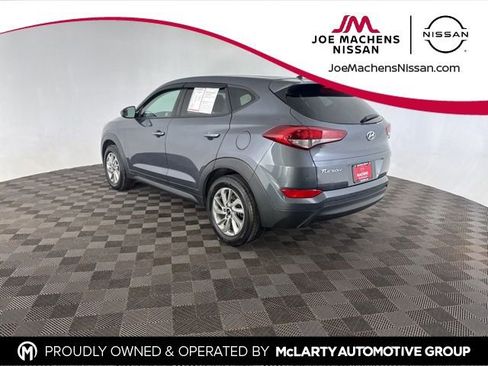 Used 2018 Hyundai Tucson SE image 7