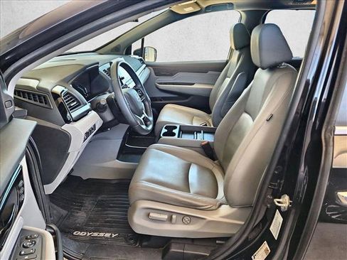 Used 2021 Honda Odyssey Touring image 17
