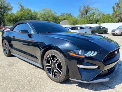 Used 2019 Ford Mustang Premium RWD image 7