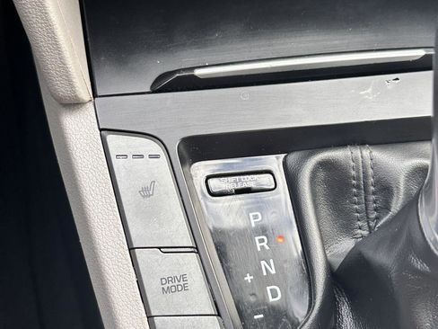 Used 2017 Hyundai Elantra SE w/ SE A/T Tech Package 03 image 19