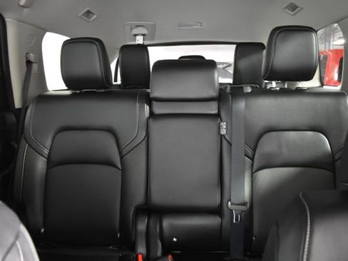 Used 2024 Nissan Pathfinder SL w/ Black Appearance Package AWD/4WD image 28