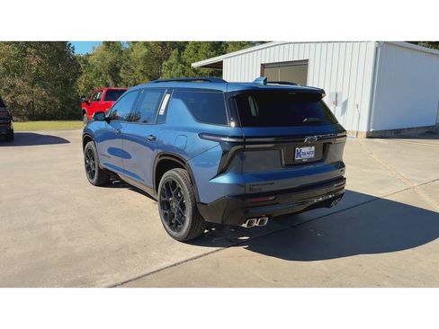 New 2026 Chevrolet Traverse RS w/ LPO, Floor Liner Package image 7