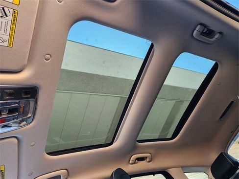 Used 2025 Genesis GV80 2.5T Prestige image 19