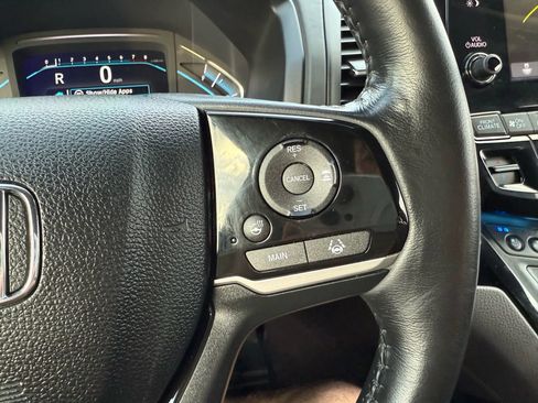 Used 2020 Honda Odyssey Elite image 29