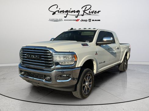 Used 2022 RAM 2500 Limited AWD/4WD image 3