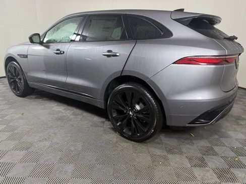 Used 2025 Jaguar F-PACE R-Dynamic S image 5