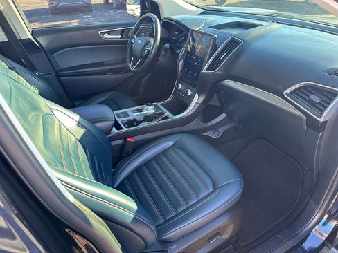 Used 2024 Ford Edge SEL w/ Sport Appearance Package image 27